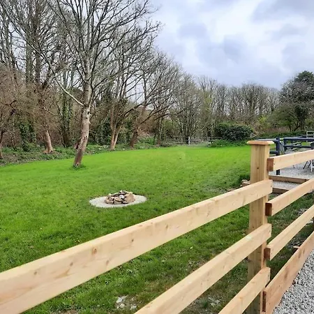 Beautiful Cabin Near Padstow Exterior photo